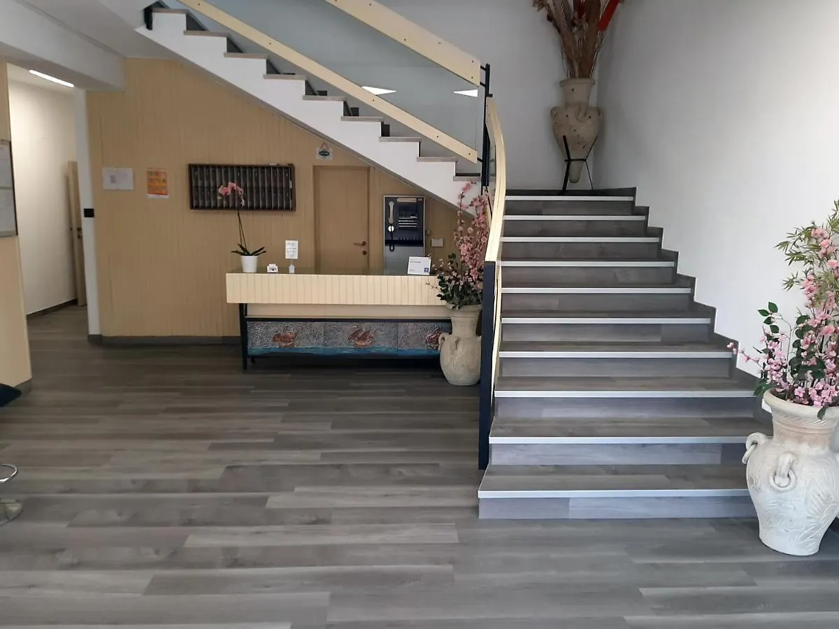 Hotel Caravelle Riccione 2*,  Olaszország