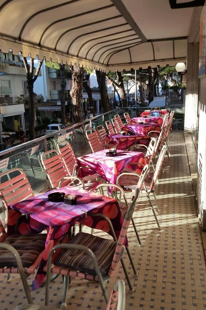 Hotel Caravelle Riccione 2*,
